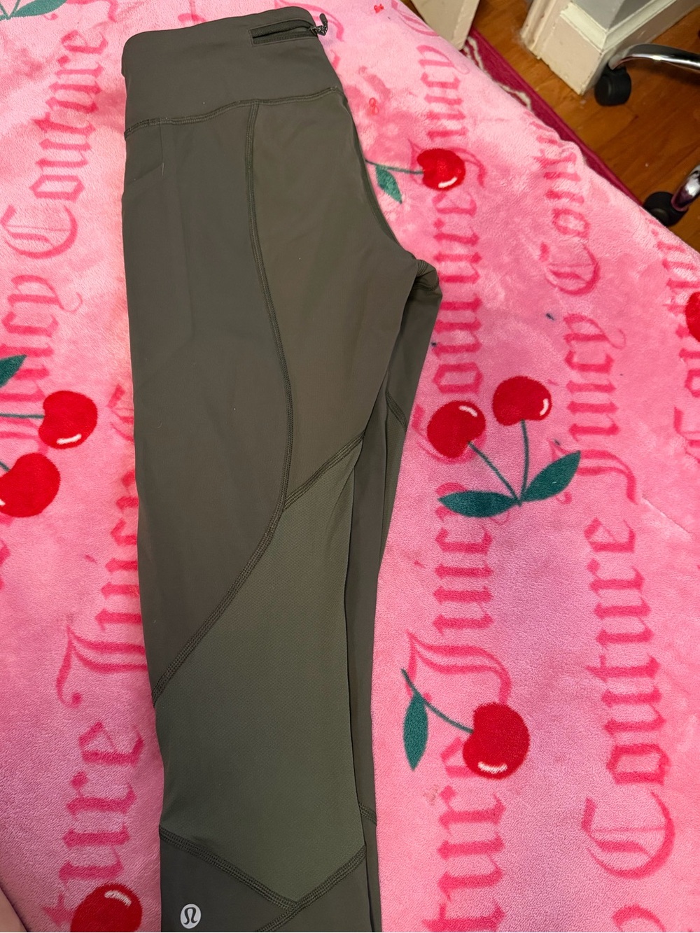 lululemon leggings size 6